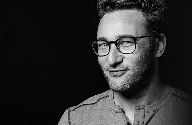 Simon Sinek: The Number One Reason Why You Are Not Succeeding – What You Should Instead
