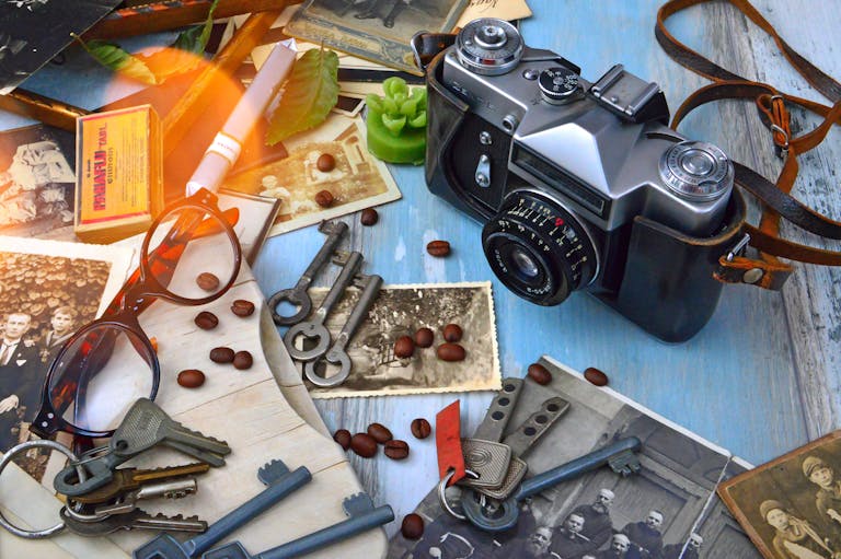 Unveiling The Magic of Photo-Elicitation Technique: How A Photograph Triggers the Emotional Story of Pain