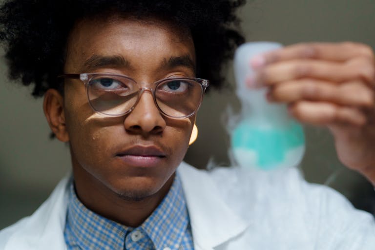 Beyond the Servitude of the Mind and educational neocolonialism: Reclaiming the African Intellectual Narrative